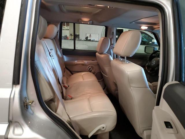 1J8HG58N06C181077 - 2006 JEEP COMMANDER LIMITED Gümüş fotoğraf 11