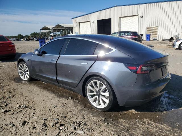 5YJ3E1EB0KF465204 - 2019 TESLA MODEL 3 GRAY photo 2
