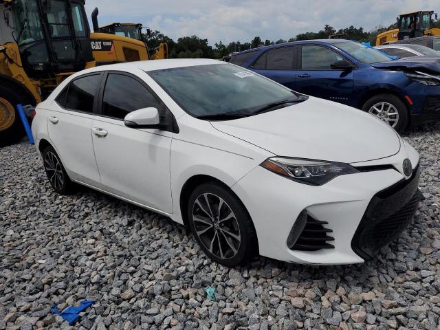 5YFBURHE0JP781725 - 2018 TOYOTA COROLLA L WHITE photo 4