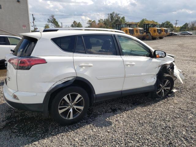 JTMRFREV3GJ100807 - 2016 TOYOTA RAV4 XLE WHITE photo 3