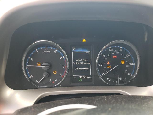 JTMRFREV3GJ100807 - 2016 TOYOTA RAV4 XLE WHITE photo 9