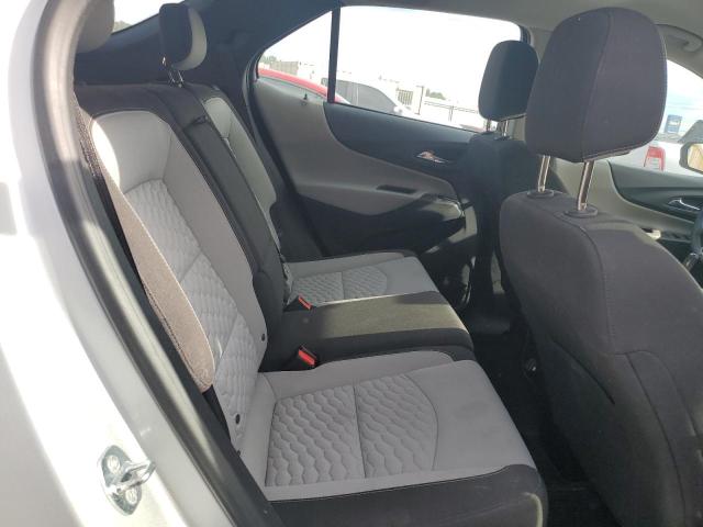 2GNAXHEV5J6104373 - 2018 CHEVROLET EQUINOX LS SILVER photo 11