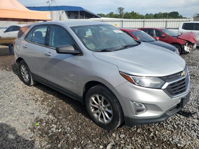 2GNAXHEV5J6104373 - 2018 CHEVROLET EQUINOX LS SILVER photo 4