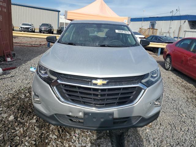 2GNAXHEV5J6104373 - 2018 CHEVROLET EQUINOX LS SILVER photo 5