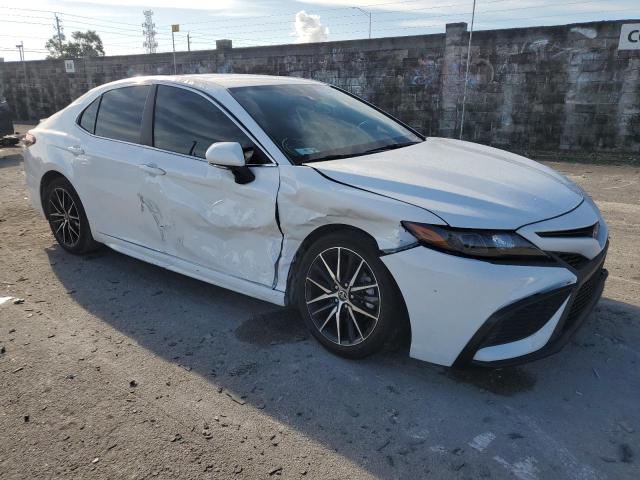 4T1G11AK0PU740728 - 2023 TOYOTA CAMRY SE NIGHT SHADE WHITE photo 4