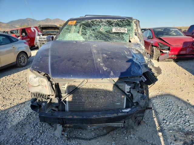 2C4RC1BG1ER203684 - 2014 CHRYSLER TOWN & COU TOURING BLUE photo 5