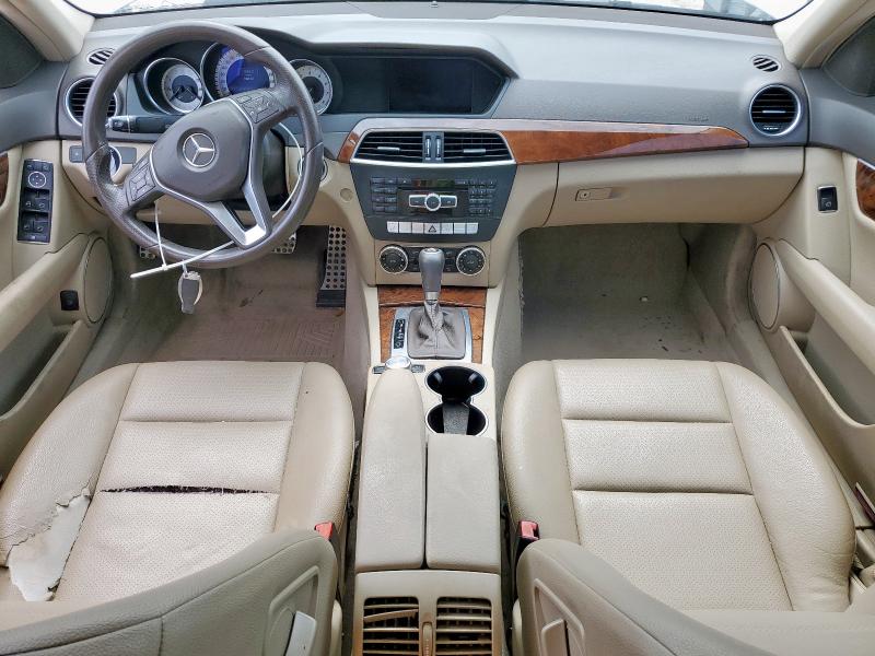 WDDGF8AB7DR252900 - 2013 MERCEDES-BENZ C 300 4MATIC WHITE photo 8