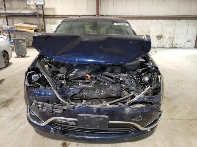 2C4RC1H75JR127016 - 2018 CHRYSLER PACIFICA HYBRID TOURING PLUS BLUE photo 5