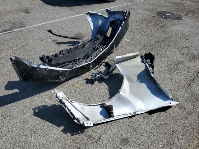 1G1FH1R72G0138733 - 2016 CHEVROLET CAMARO SS WHITE photo 12