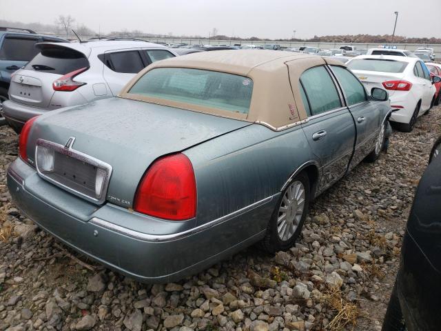 1LNHM81W84Y670875 - 2004 LINCOLN TOWN CAR EXECUTIVE GOLD photo 3