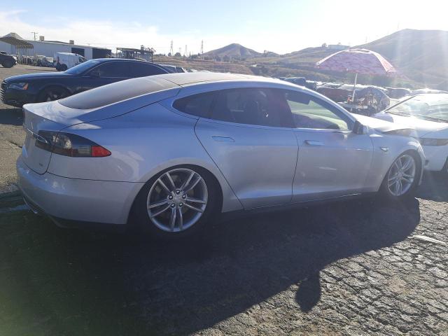 5YJSA1CNXDFP04295 - 2013 TESLA MODEL S Արծաթագույն լուսանկար 3