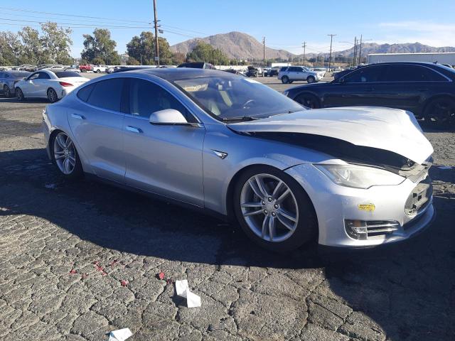 5YJSA1CNXDFP04295 - 2013 TESLA MODEL S Արծաթագույն լուսանկար 4