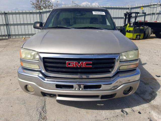 1GTEK14T64E269624 - 2004 GMC NEW SIERRA K1500 SILVER photo 5