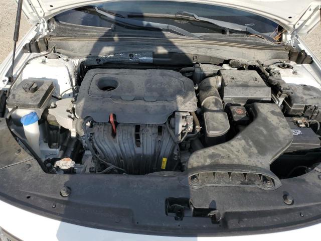 5XXGT4L38JG272685 - 2018 KIA OPTIMA LX Weiß Foto 11