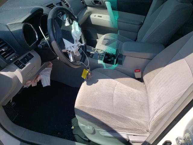 5TDZK3EH1DS110141 - 2013 TOYOTA HIGHLANDER BASE Ақ фото 7