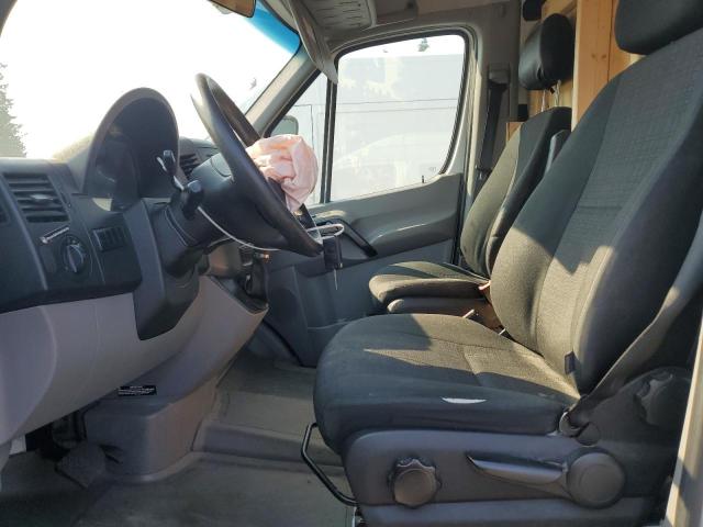 WD4PE8CD3GP249297 - 2016 MERCEDES-BENZ SPRINTER 2500 Weiß Foto 7