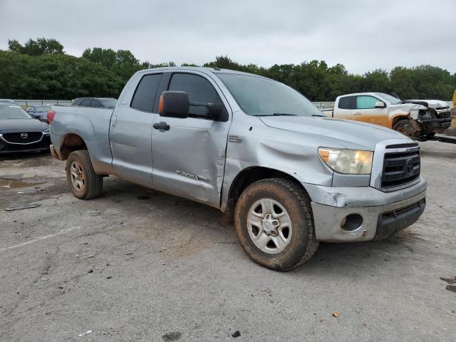 5TFRY5F13DX134222 - 2013 TOYOTA TUNDRA DOUBLE CAB SR5 SILVER photo 4