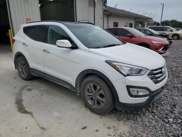 5XYZU3LB1FG245564 - 2015 HYUNDAI SANTA FE S WHITE photo 4