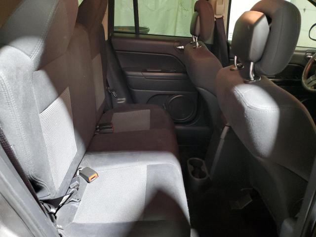 1C4NJDEB2CD694188 - 2012 JEEP COMPASS LATITUDE GRAY photo 11