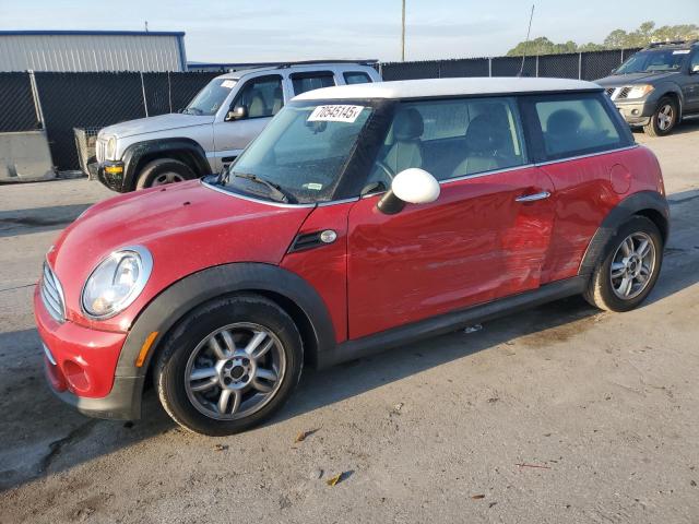 2013 MINI COOPER, 