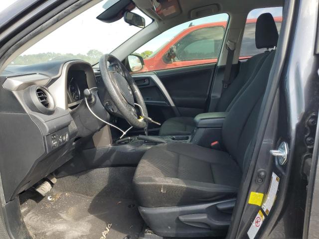 JTMZFREV8HJ134517 - 2017 TOYOTA RAV4 LE Сұр фото 7