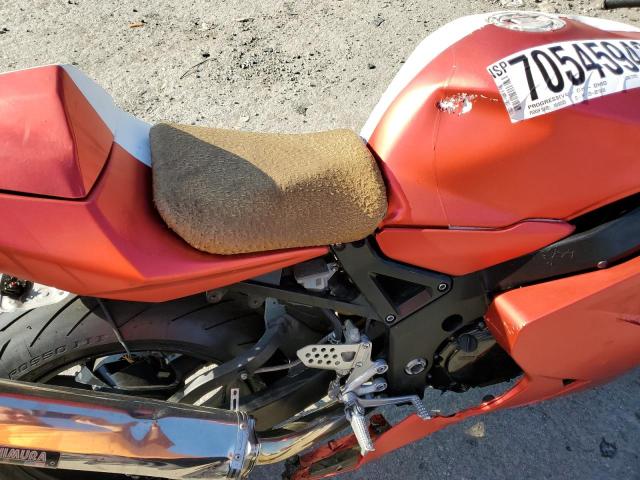 JS1GN7CA852113794 - 2005 SUZUKI GSX-R600 K RED photo 6