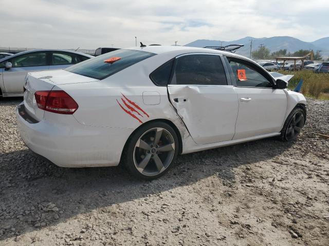 1VWAP7A32DC055679 - 2013 VOLKSWAGEN PASSAT S WHITE photo 3