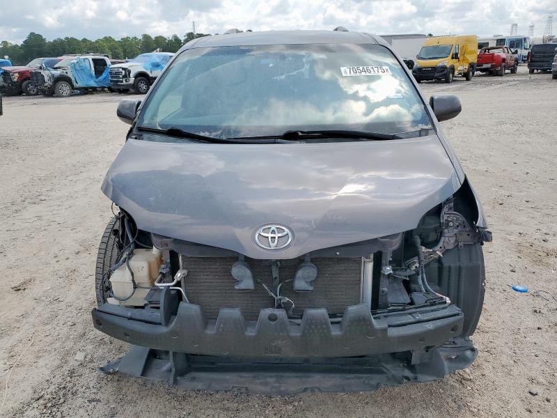 5TDKK3DC2GS697073 - 2016 TOYOTA SIENNA LE GRAY photo 5