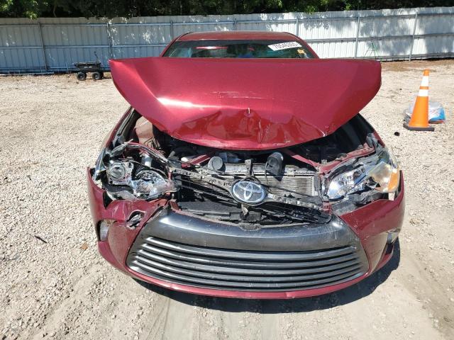 4T1BF1FK6HU618381 - 2017 TOYOTA CAMRY LE წითელი ფოტო 5