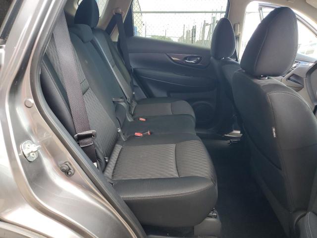 KNMAT2MV8JP622366 - 2018 NISSAN ROGUE S SILVER photo 11