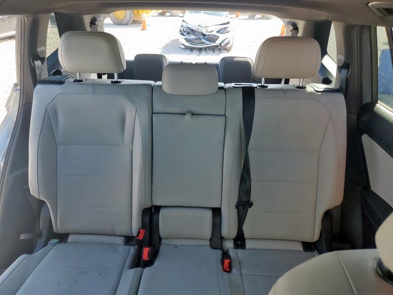 3VV3B7AX8LM130560 - 2020 VOLKSWAGEN TIGUAN SE GRAY photo 10