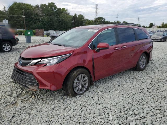 2025 TOYOTA SIENNA XLE, 