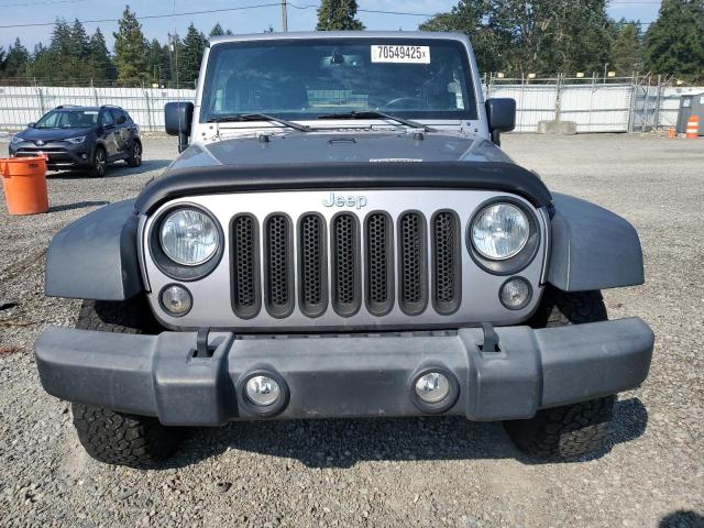 1C4BJWDG6JL911028 - 2018 JEEP WRANGLER U SPORT SILVER photo 5