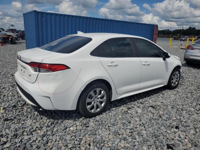 5YFEPMAE7MP173271 - 2021 TOYOTA COROLLA LE WHITE photo 3