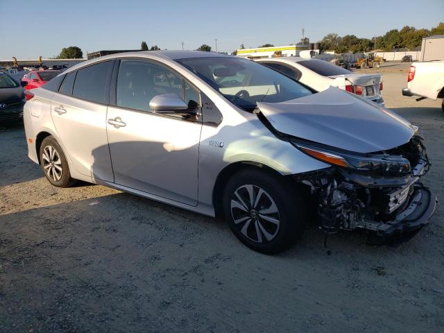 JTDKARFP6K3113824 - 2019 TOYOTA PRIUS PRIM თეთრი ფოტო 4