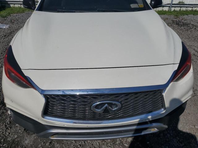 SJKCH5CR3HA028309 - 2017 INFINITI QX30 BASE WHITE photo 11