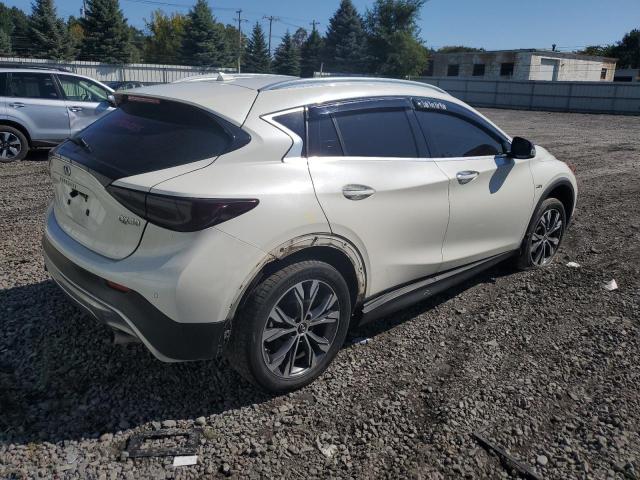 SJKCH5CR3HA028309 - 2017 INFINITI QX30 BASE 白色 照片 3