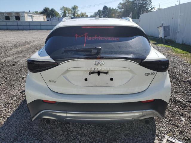 SJKCH5CR3HA028309 - 2017 INFINITI QX30 BASE 白色 照片 6