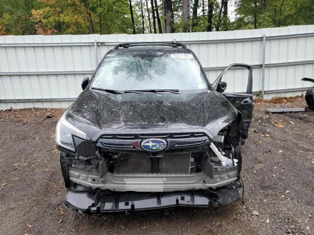 JF2SKALC3RH418812 - 2024 SUBARU FORESTER LIMITED BLACK photo 5