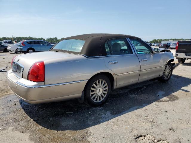 1LNHM82W73Y610390 - 2003 LINCOLN TOWN CAR SIGNATURE თაფლისფერი ფოტო 3