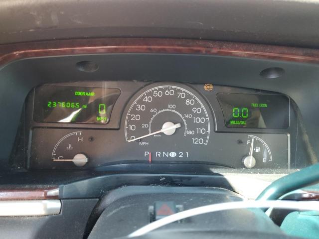 1LNHM82W73Y610390 - 2003 LINCOLN TOWN CAR SIGNATURE თაფლისფერი ფოტო 9