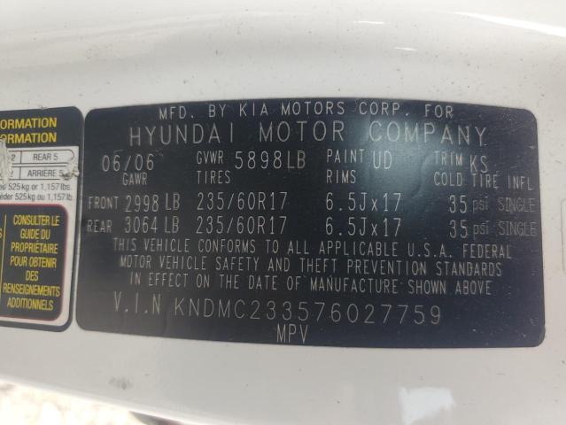 KNDMC233576027759 - 2007 HYUNDAI ENTOURAGE GLS WHITE photo 13