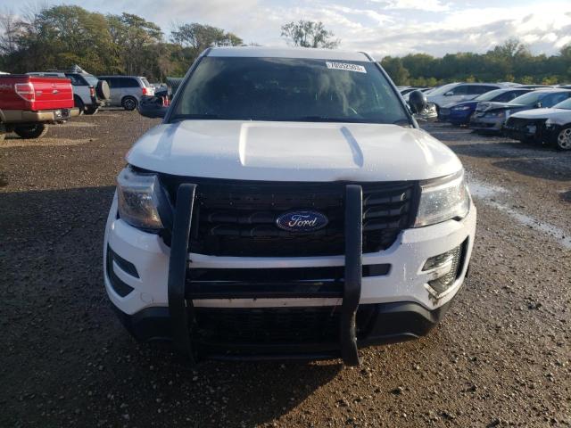 1FM5K8AR8JGC18994 - 2018 FORD EXPLORER POLICE INTERCEPTOR WHITE photo 5
