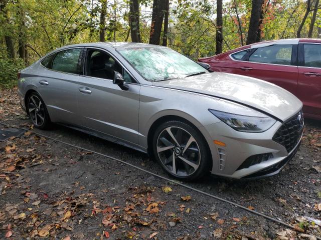 5NPEJ4J23MH082955 - 2021 HYUNDAI SONATA SEL PLUS SILVER photo 4