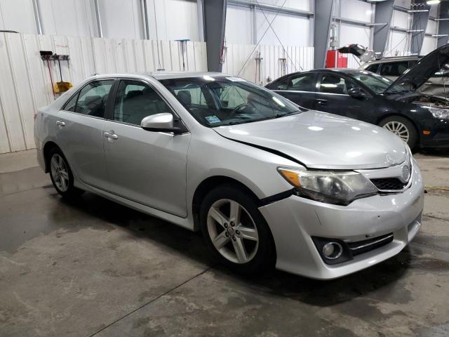 4T1BF1FK5CU133514 - 2012 TOYOTA CAMRY BASE 银色 照片 4
