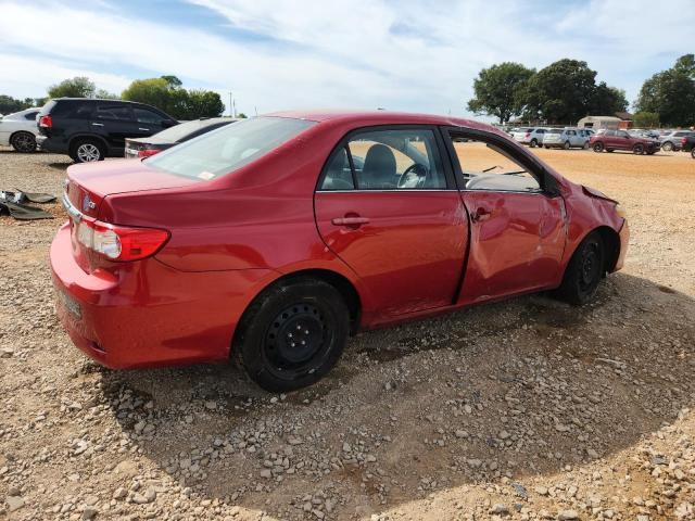 2T1BU4EE8DC095668 - 2013 TOYOTA COROLLA BASE RED photo 3