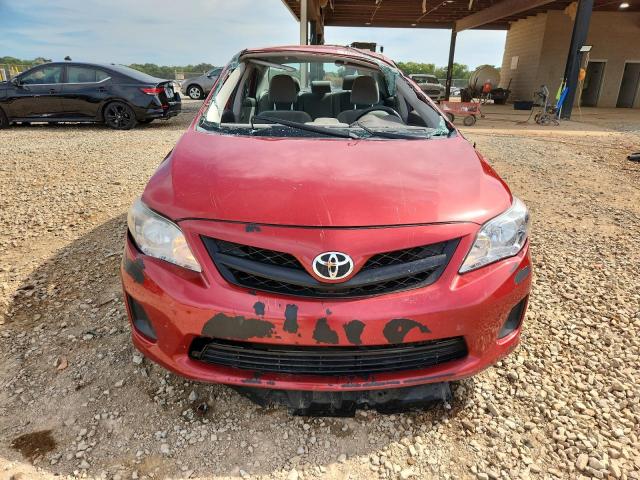 2T1BU4EE8DC095668 - 2013 TOYOTA COROLLA BASE RED photo 5