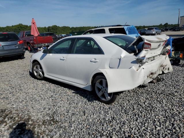 4T1BF1FK7CU610685 - 2012 TOYOTA CAMRY BASE WHITE photo 2