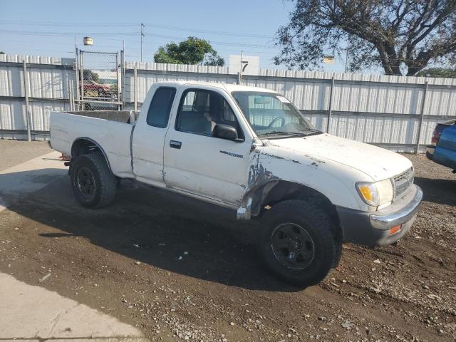 4TAVN52N7WZ060080 - 1998 TOYOTA TACOMA XTRACAB WHITE photo 4