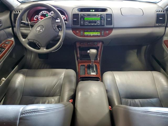 JTDBF30K860170805 - 2006 TOYOTA CAMRY LE GREEN photo 8